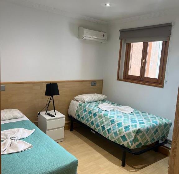 پانسیون Hostal Restaurante