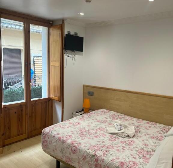 پانسیون Hostal Restaurante