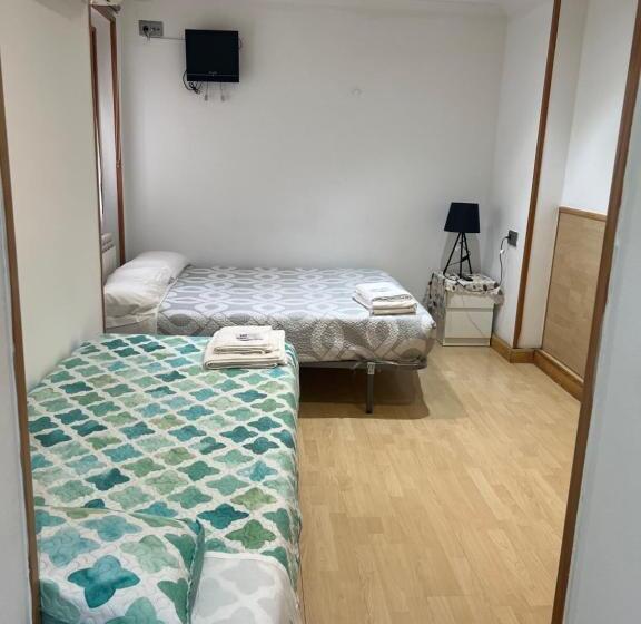 پانسیون Hostal Restaurante