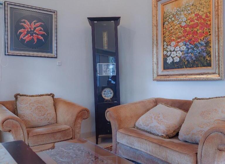 פנסיון Tan Malaka Residence