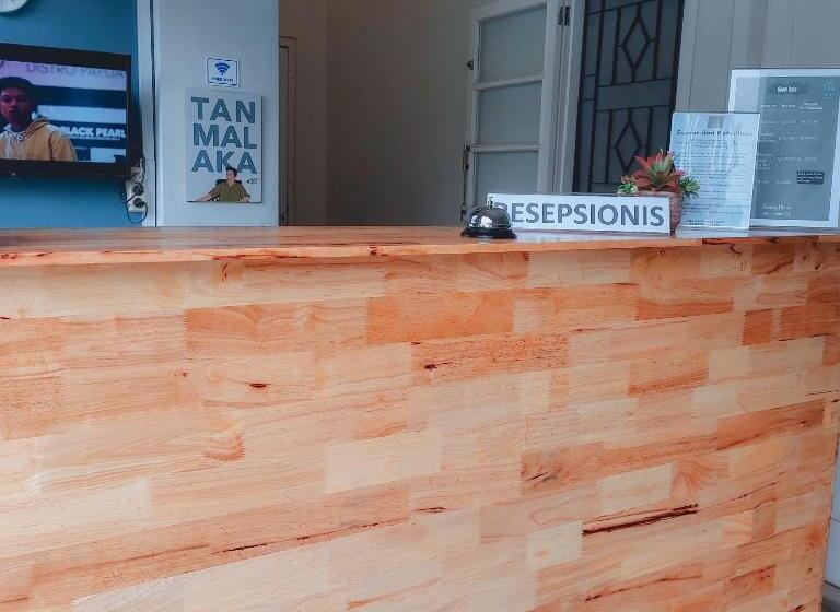 פנסיון Tan Malaka Residence