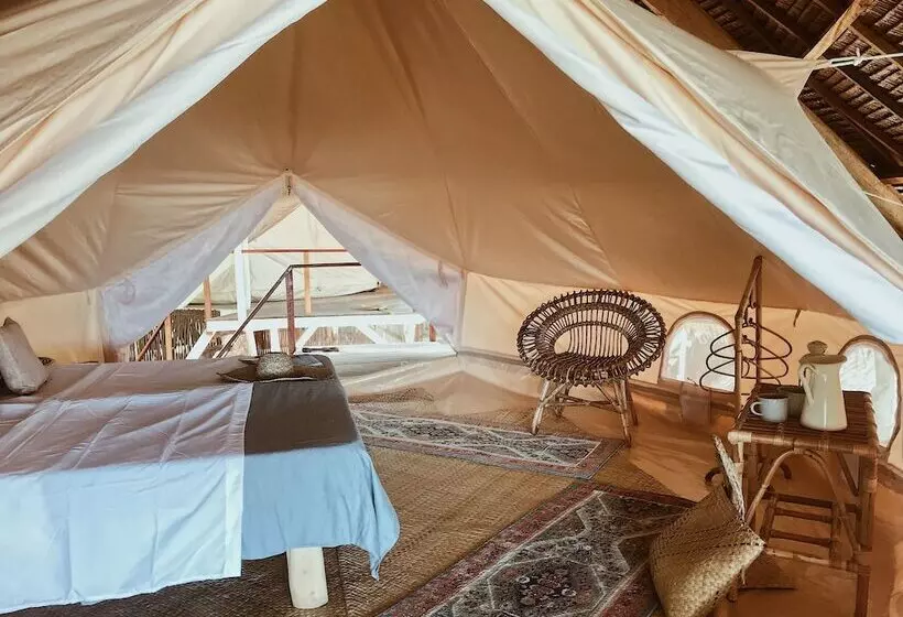 استراحتگاه Punta Punta Surf Retreat
