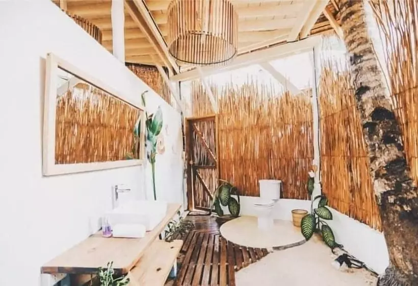 استراحتگاه Punta Punta Surf Retreat