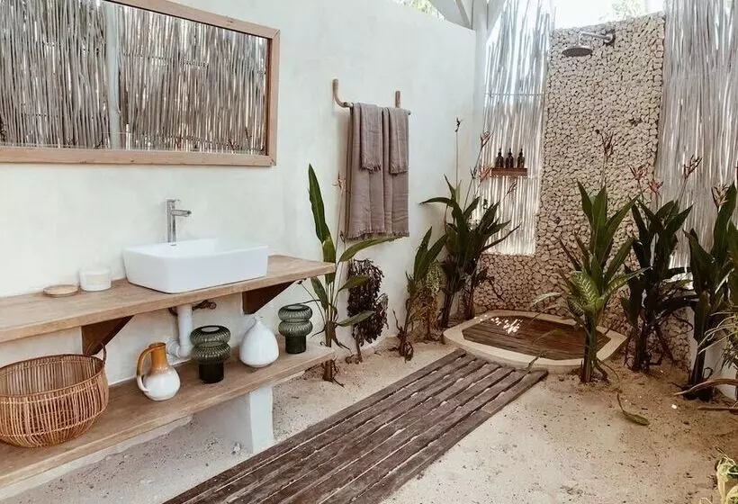 استراحتگاه Punta Punta Surf Retreat