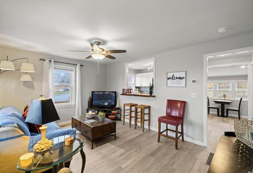 The Twisted Maple Dogs Stay Free!