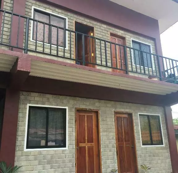 ユースホステル Llaguno City Inn