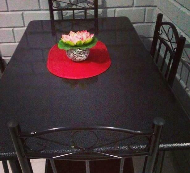 הוסטל Llaguno City Inn