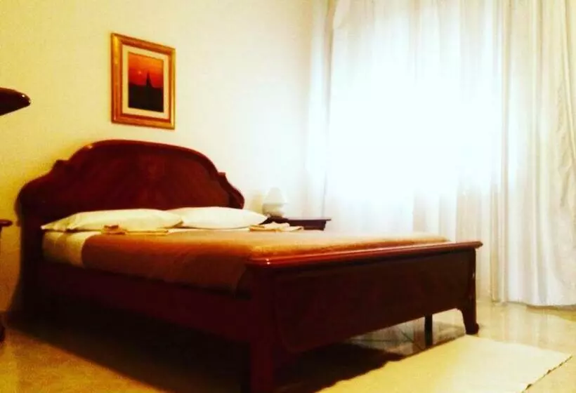 Aamiaismajoitus (B&B) A Due Passi Rooms