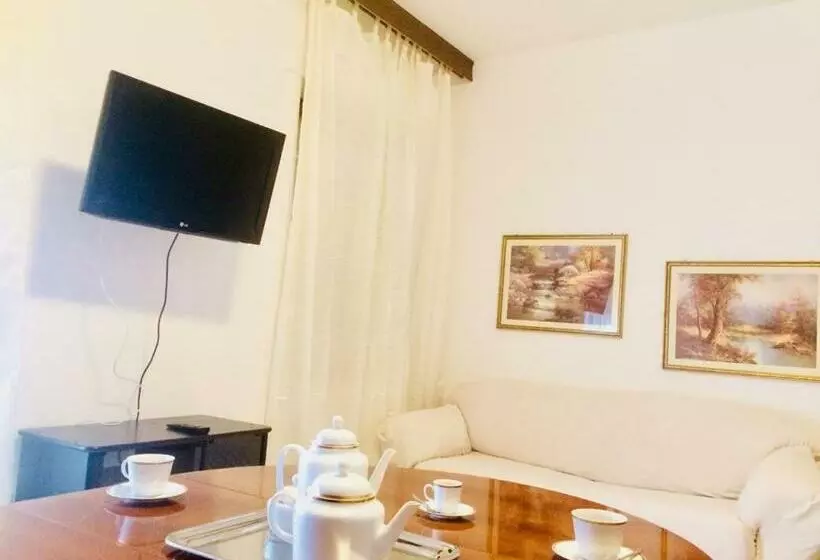 Aamiaismajoitus (B&B) A Due Passi Rooms
