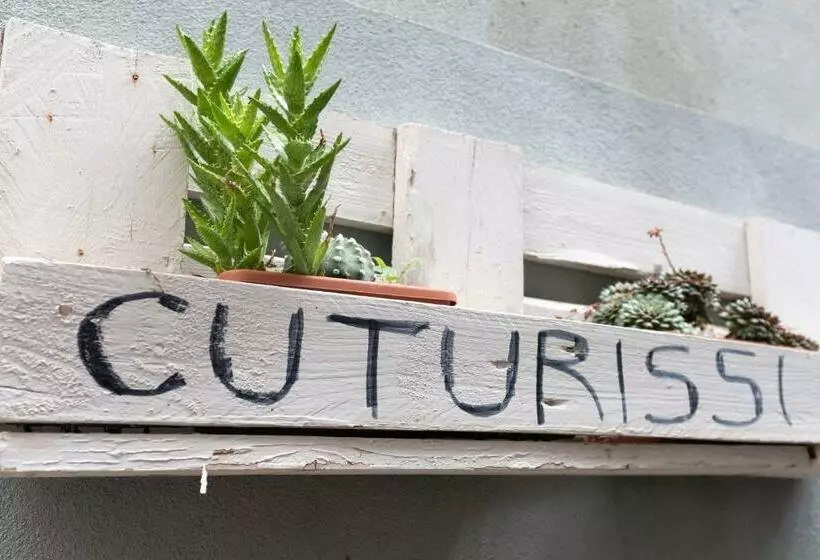 ベッドアンドブレックファースト Cuturissi Hospitality & Wellnees