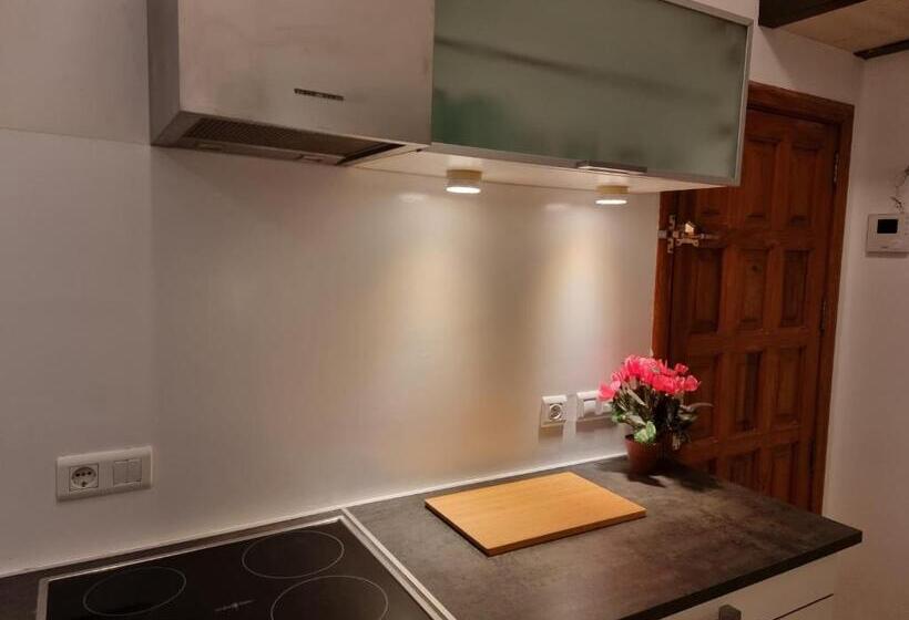 En El Casco Historico De Santa Cruz