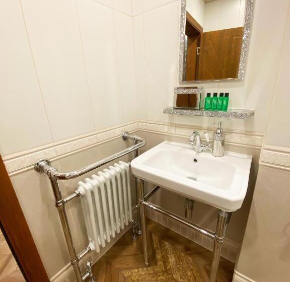 Habitat Central Apartment