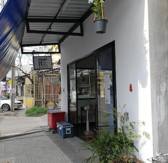 Happy Home Hostel