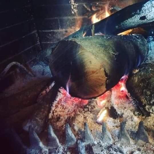 ホテル Razëm Lendina E Qetë