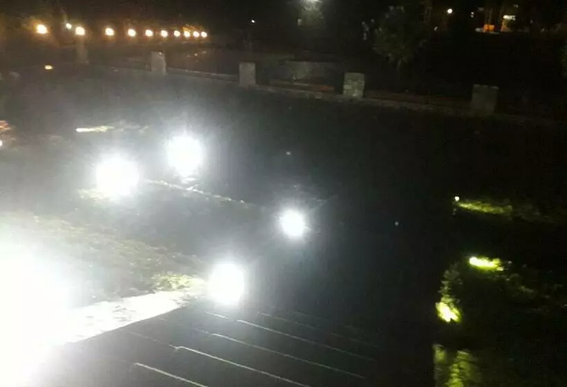 Hotel Razëm Lendina E Qetë