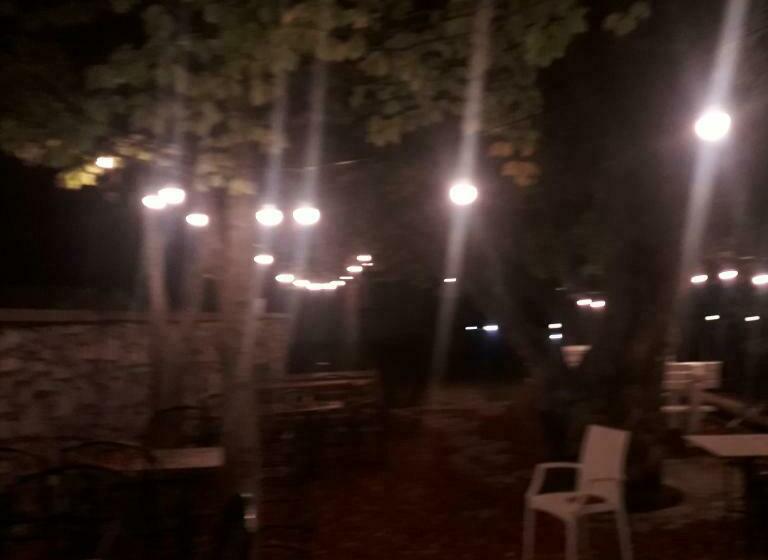 ホテル Razëm Lendina E Qetë