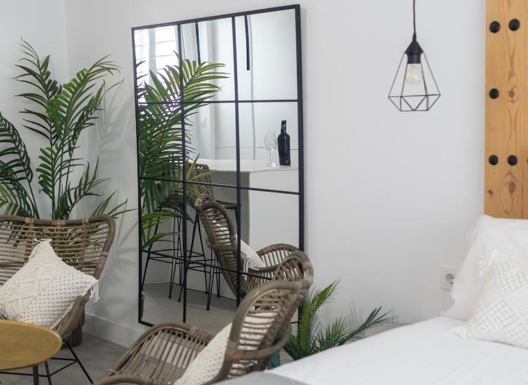 Lovely Suites Tarifa, Estudio A Estrenar En El Centro Y Muy Cerca De La Playa