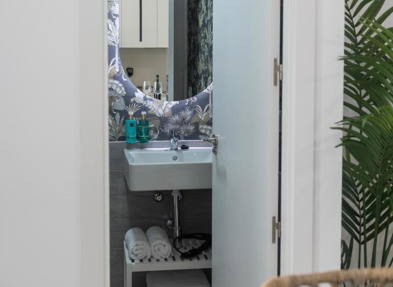 Lovely Suites Tarifa, Estudio A Estrenar En El Centro Y Muy Cerca De La Playa