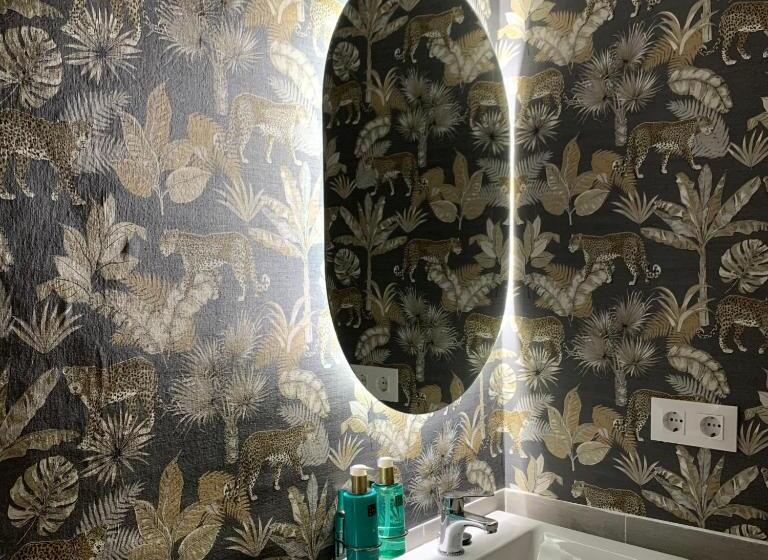 Lovely Suites Tarifa, Estudio A Estrenar En El Centro Y Muy Cerca De La Playa