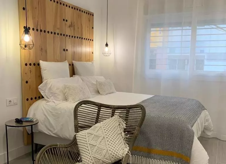 Lovely Suites Tarifa, Estudio A Estrenar En El Centro Y Muy Cerca De La Playa