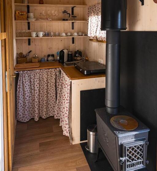 Maringotka Na Samotě