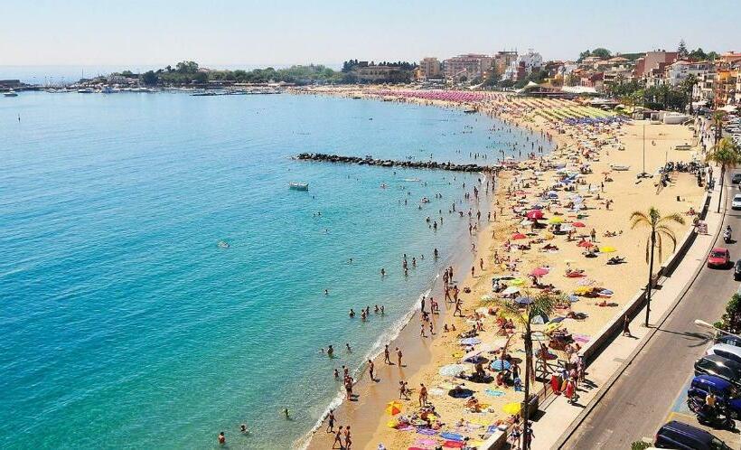 פנסיון A Due Passi Da . .