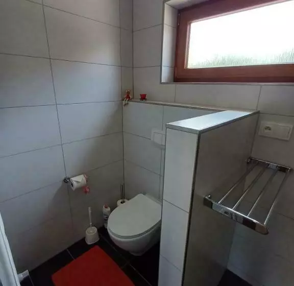 Majatalo Penzion Hvozd