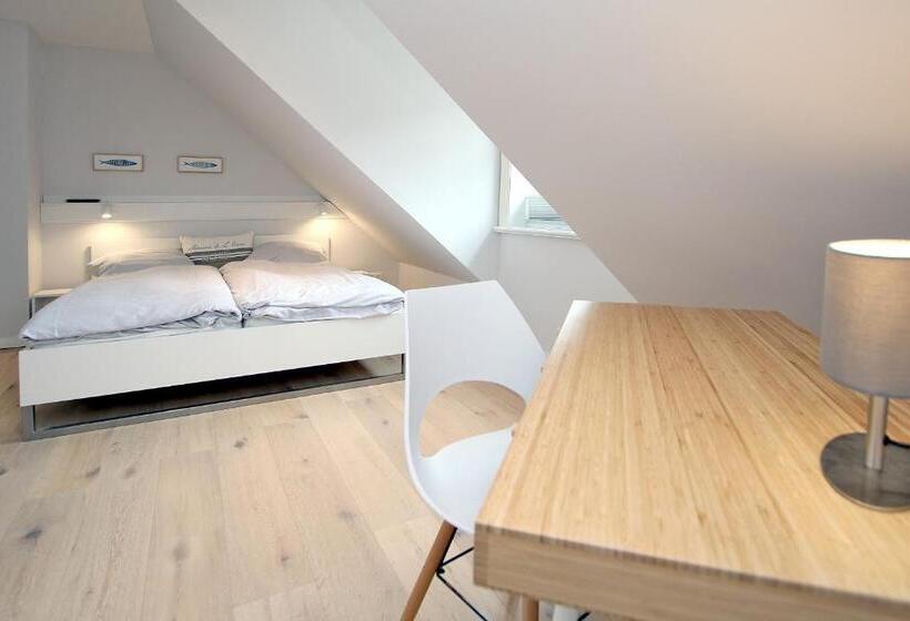 Strandstraße 2b Rechts, Lütt Seehuus