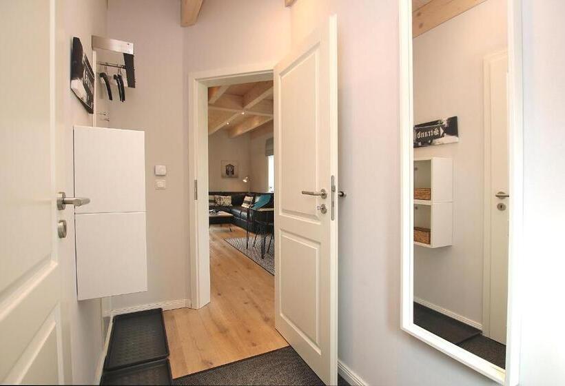 Strandstraße 2b Rechts, Lütt Seehuus