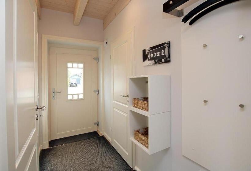 Strandstraße 2b Rechts, Lütt Seehuus