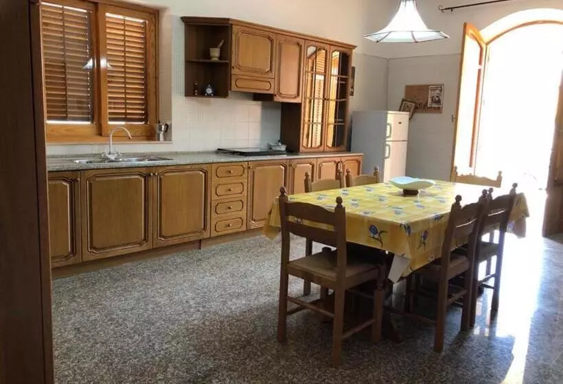 Casa Adriana