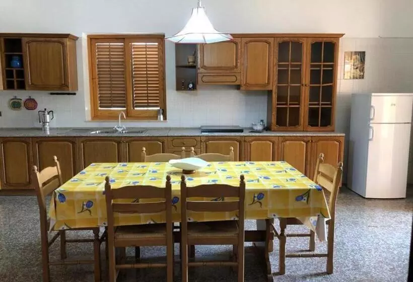 Casa Adriana
