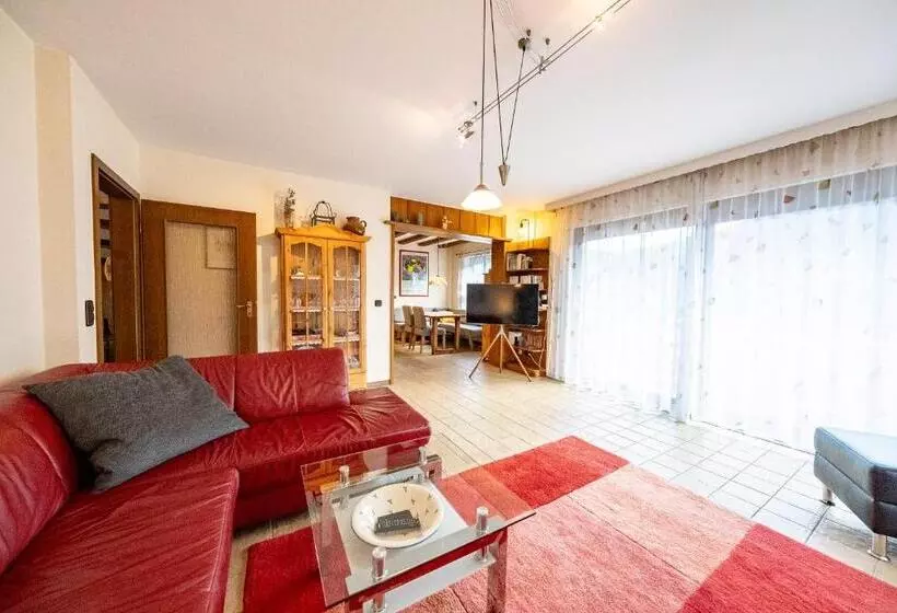 Großzügiges Feriendomizil Im Herzen Von Sankt Aldegund