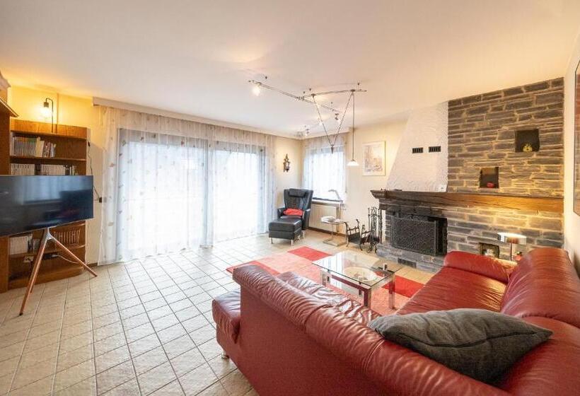 Großzügiges Feriendomizil Im Herzen Von Sankt Aldegund