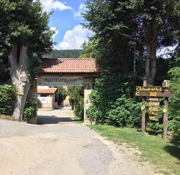 ホテル Agriturismo Carrozzino