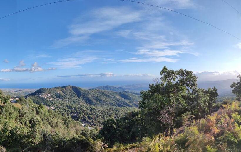 فندق Agriturismo Carrozzino