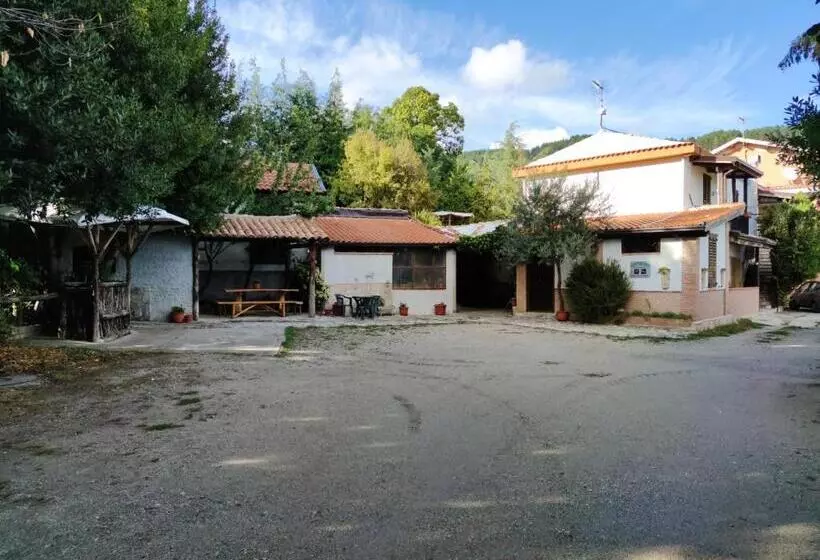 ホテル Agriturismo Carrozzino