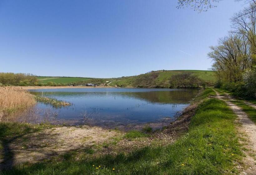호텔 Apartmány Na Farmě