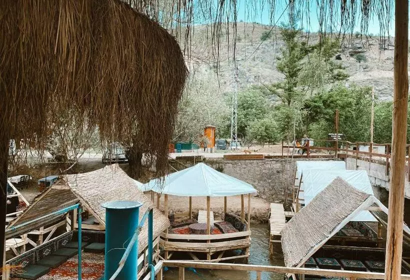 ホテル Belisırma Cave