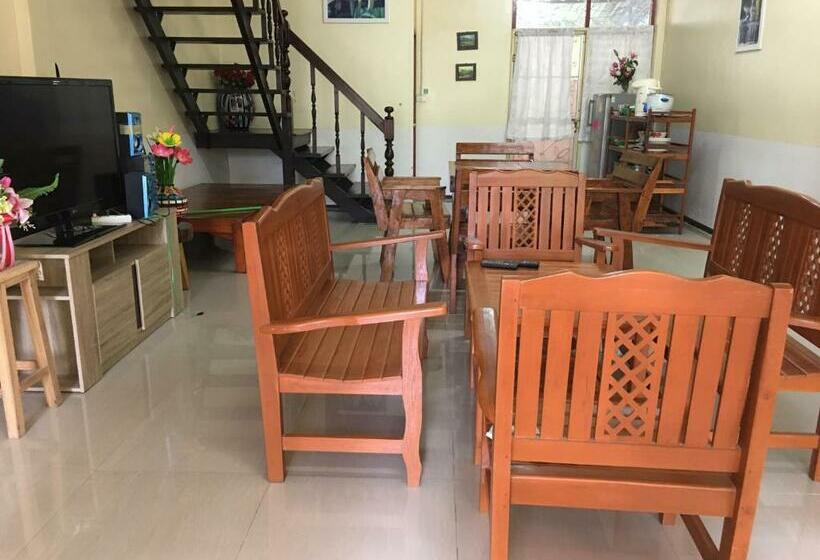 Пансион Baan Khun Nong