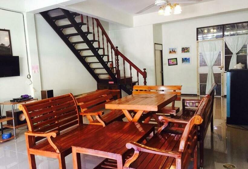 Пансион Baan Khun Nong