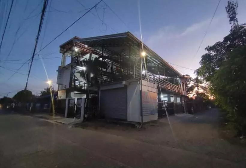 Majatalo Prince Transient House