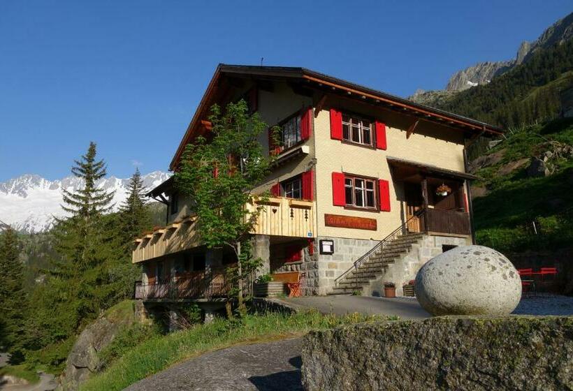 호스텔 Gasthaus Göscheneralp