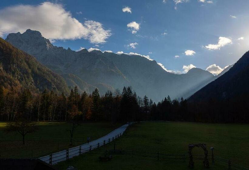 تختخواب و صبحانه Hiša Ojstrica