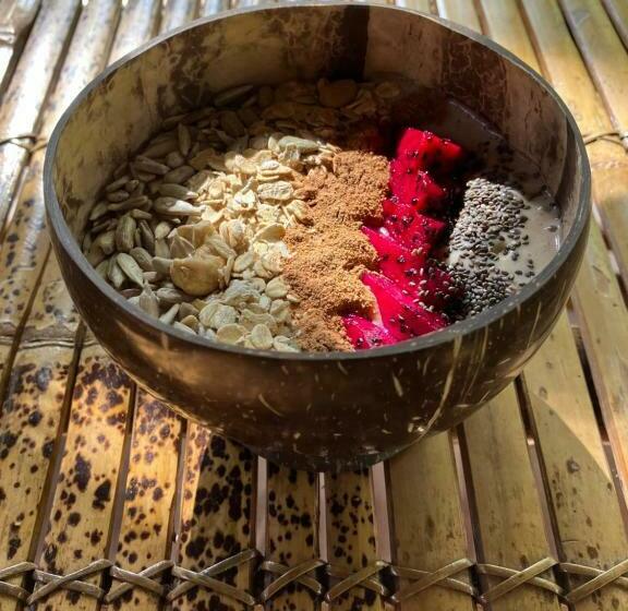 مبيت وإفطار Meno Madia Bungalows