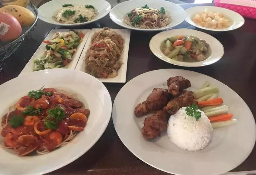 Cabilao Sunset Dive & Beach Resort