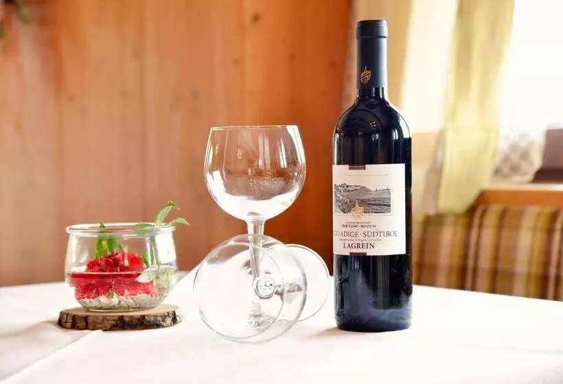 Hotelli Gasthof Ebner Pfiffikus