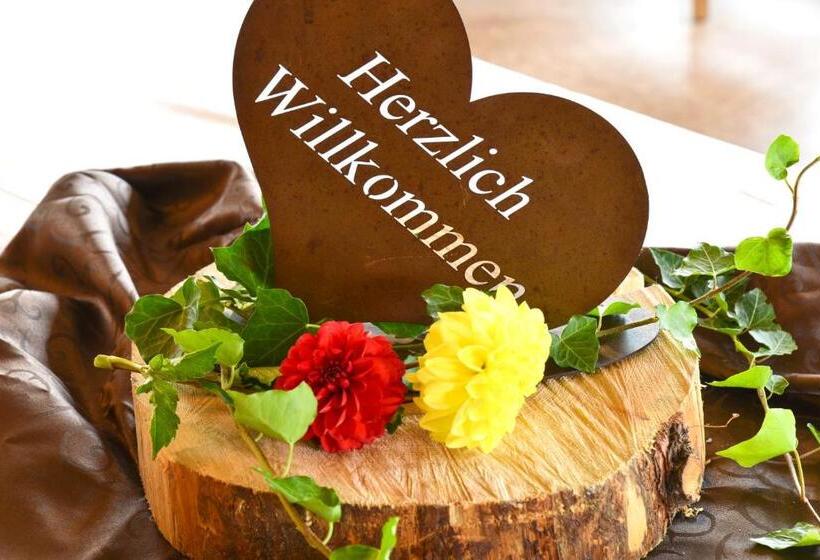 Отель Gasthof Ebner Pfiffikus