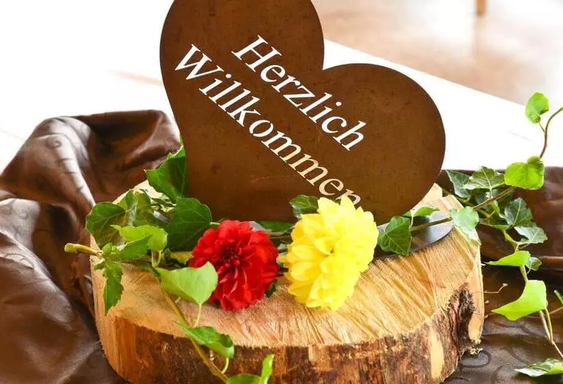 Hotelli Gasthof Ebner Pfiffikus