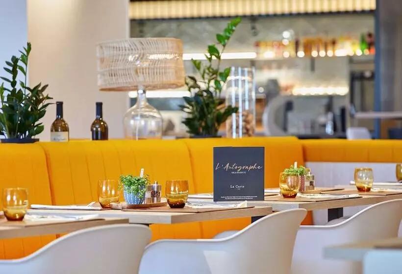 ホテル Ibis Styles La Rochesuryon